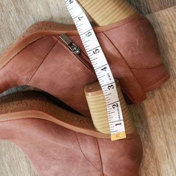 Softwalk Kora Booties - Picture 6 of 8